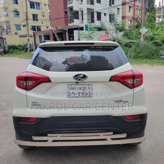 Mahindra XUV500 2020 Pearl