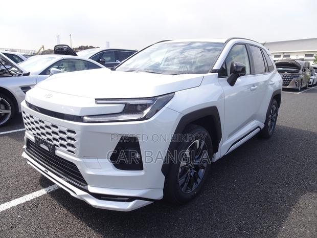 New Toyota RAV4 LE 2026 Pearl