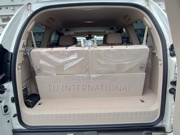 Toyota Land Cruiser Prado 2022 Pearl