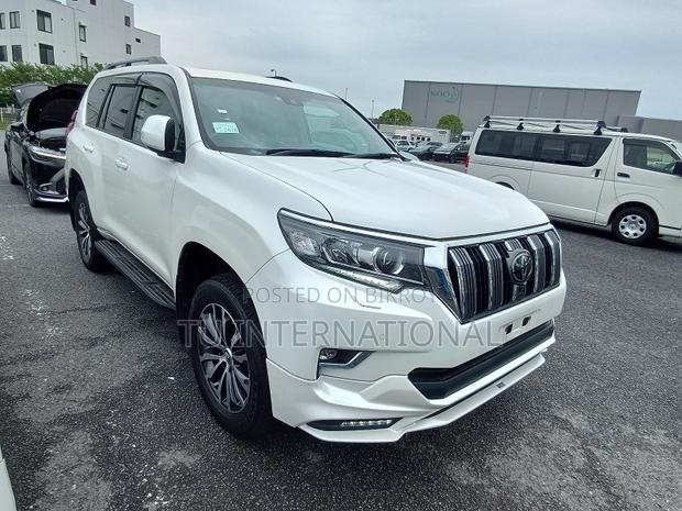 Toyota Land Cruiser Prado 2022 Pearl