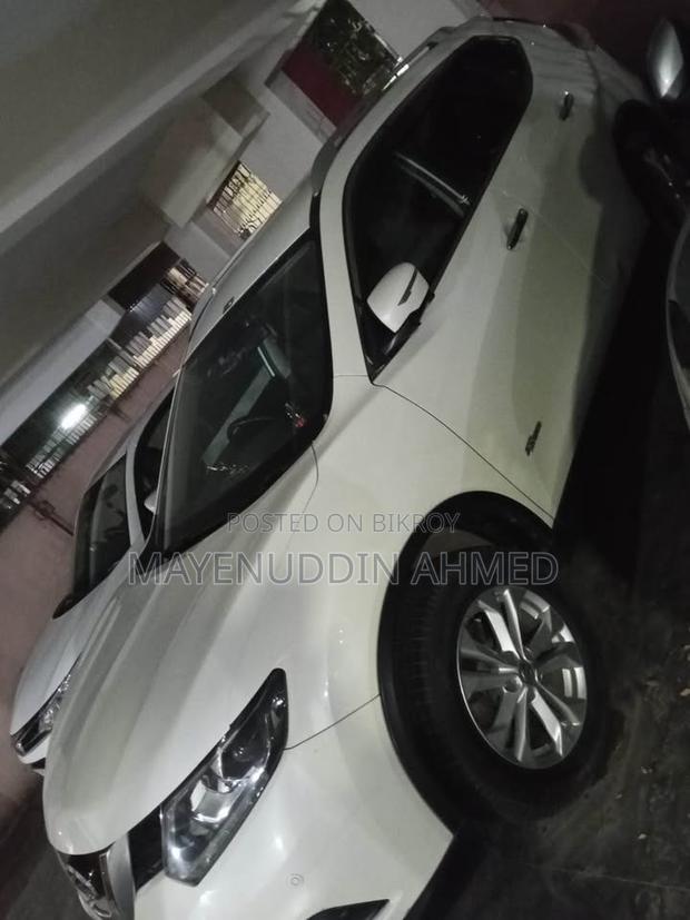 Nissan X-Trail 2.0 Hybrid FWD 2015 White