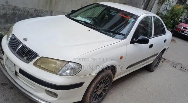Nissan Sunny 2001 White