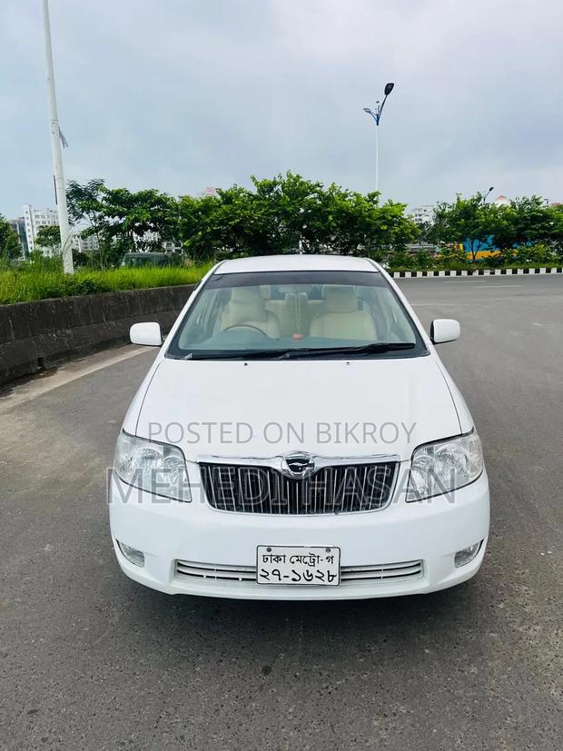 Toyota Corolla 2006 White