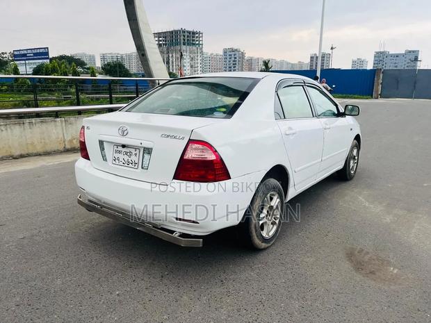 Toyota Corolla 2006 White