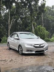 Honda Grace 2015 Silver for sale