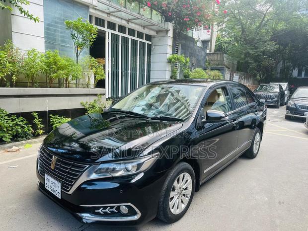 Toyota Premio 2016 Black