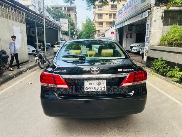 Toyota Premio 2016 Black