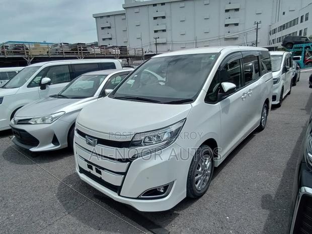Toyota Noah 2021 Pearl