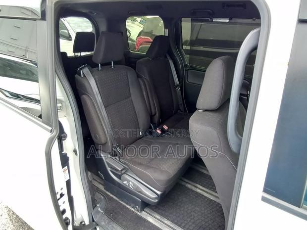 Toyota Noah 2021 Pearl