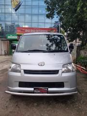 Toyota Noah 2010 Silver for sale