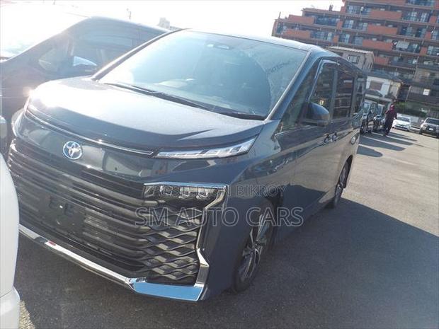 Toyota Voxy Hybrid S-Z 2WD 7-Seater 2023 Gray