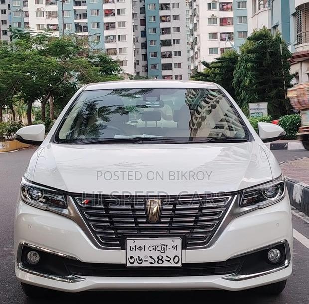 Toyota Premio 2018 Pearl