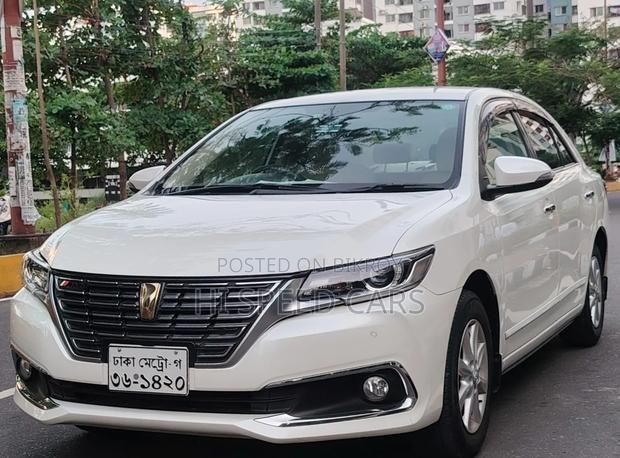 Toyota Premio 2018 Pearl