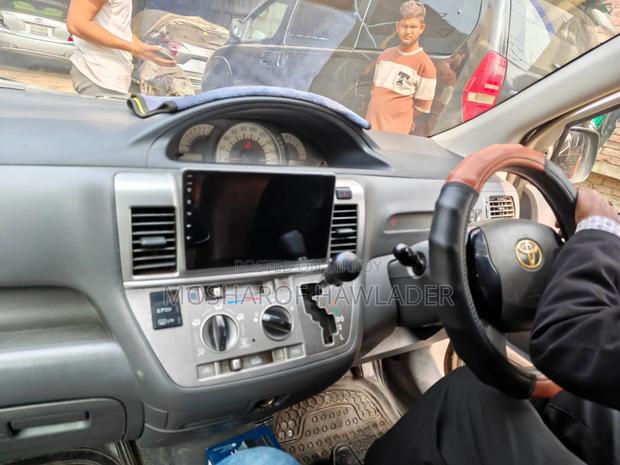 Toyota Raum 2004 Beige