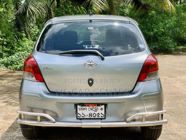 Toyota Vitz 1.0 FWD 5dr 2009 Gray