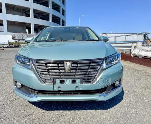 Toyota Premio 2021 Green