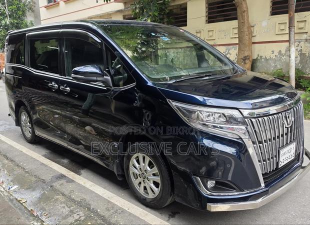 Toyota Esquire 2019 Blue