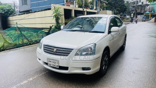 Toyota Premio 2005 White