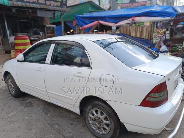 Toyota Corolla 2004 White