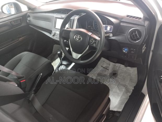 Toyota Corolla Fielder 1.5 Hybrid FWD 2021 White