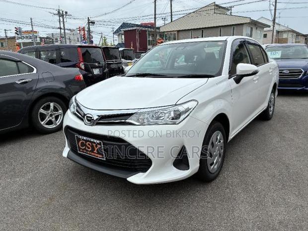Toyota Axio 2022 White