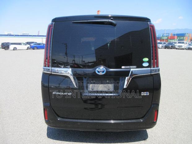 Toyota Esquire 2021 Black