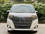 Toyota Esquire 1.8 Front-Wheel Drive Hybrid (7-seater) 2018 White for sale
