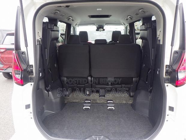 Toyota Noah 2022 Pearl