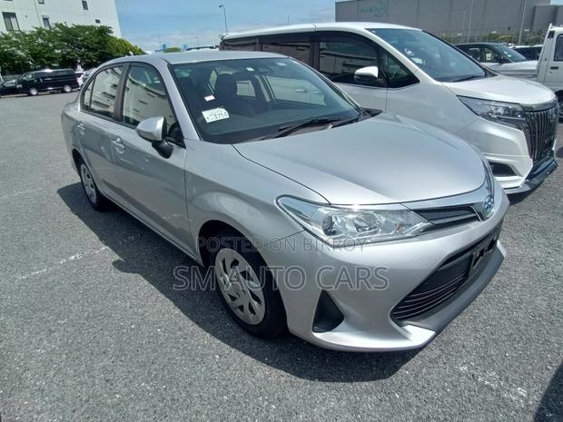 Toyota Axio 2021 Silver