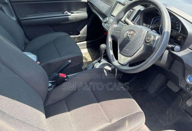 Toyota Axio 2021 White