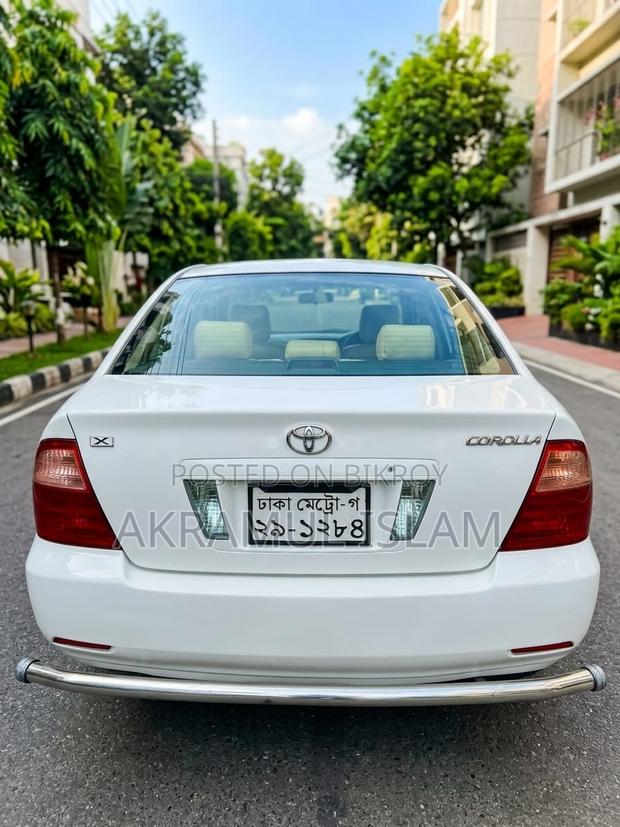 Toyota Corolla 2004 White