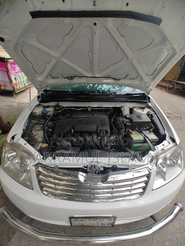 Toyota Corolla 2004 White