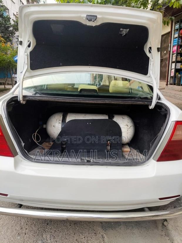 Toyota Corolla 2004 White