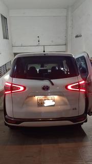 Toyota Sienta 2015 Pearl for sale