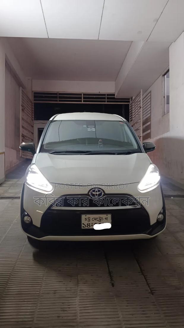 Toyota Sienta 2015 Pearl