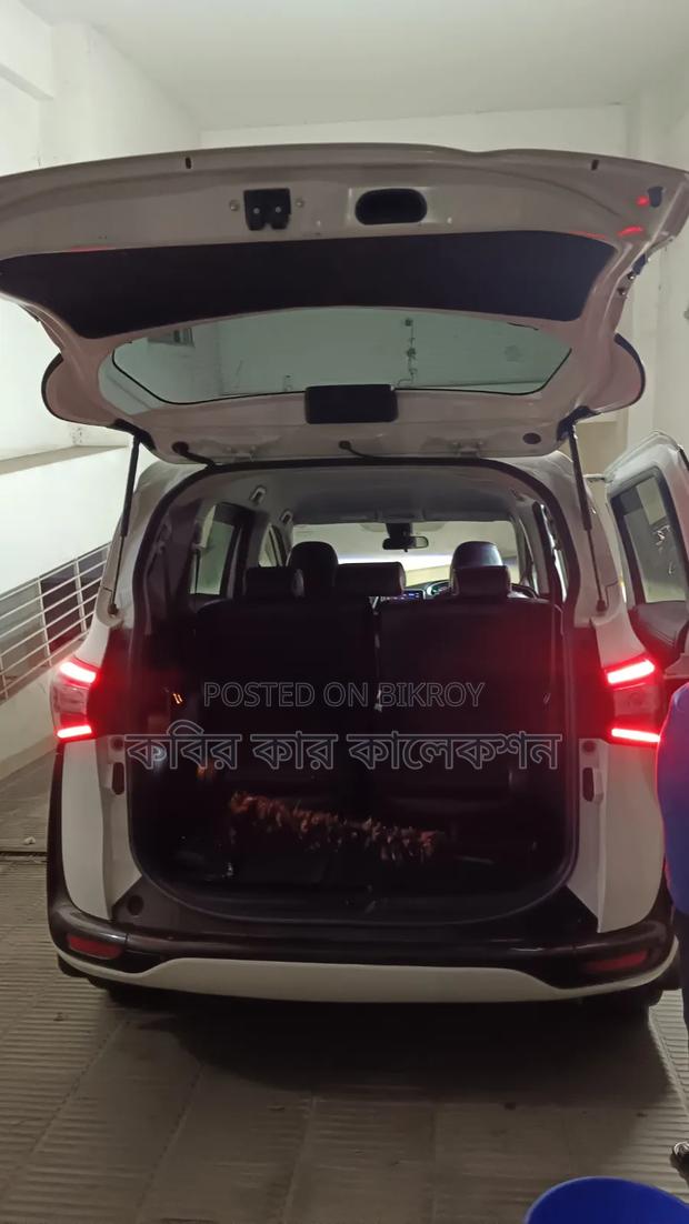 Toyota Sienta 2015 Pearl