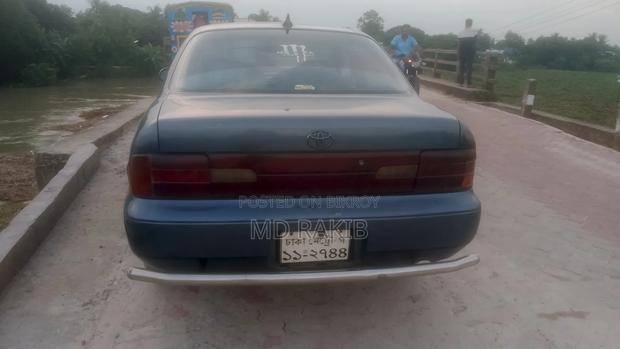 Toyota Sprinter 1992 Gray