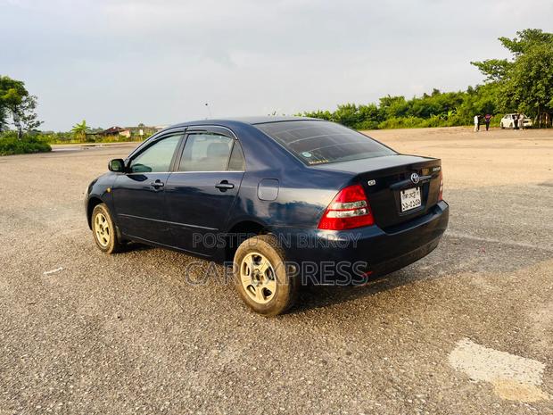 Toyota Corolla 2002 Blue