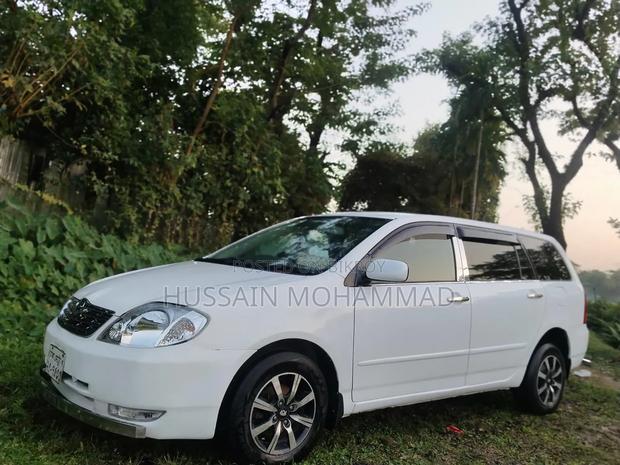 Toyota Corolla Fielder 2004 White