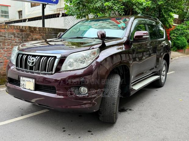 Toyota Land Cruiser Prado 2.7 I 2010 Maroon