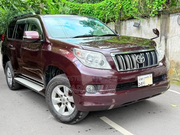Toyota Land Cruiser Prado 2.7 I 2010 Maroon