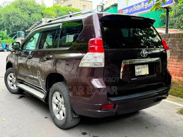 Toyota Land Cruiser Prado 2.7 I 2010 Maroon