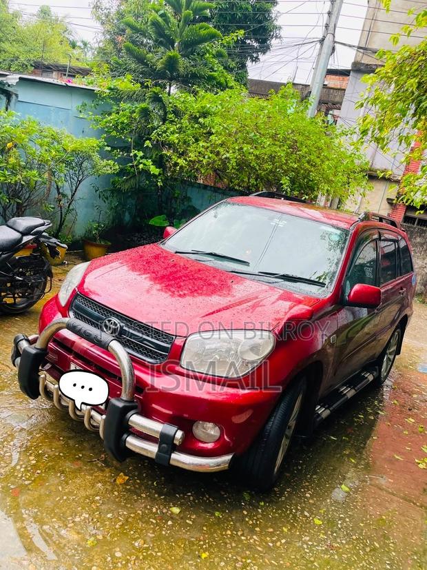 Toyota RAV4 2004 Red