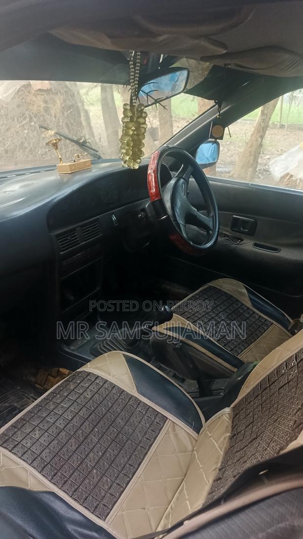 Toyota Corolla 1.6 Sedan 1989 Red