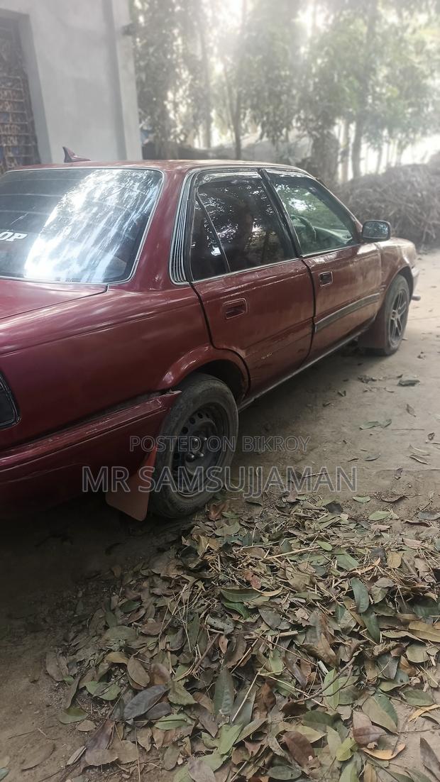 Toyota Corolla 1.6 Sedan 1989 Red