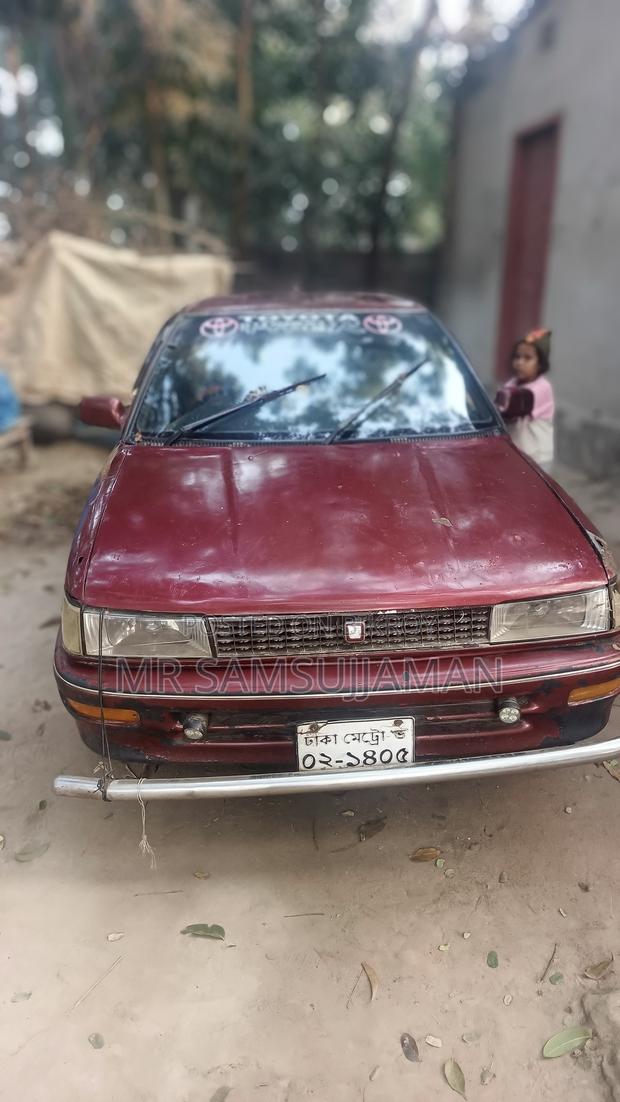Toyota Corolla 1.6 Sedan 1989 Red