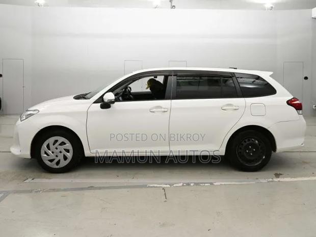 Toyota Corolla Fielder 2021 White