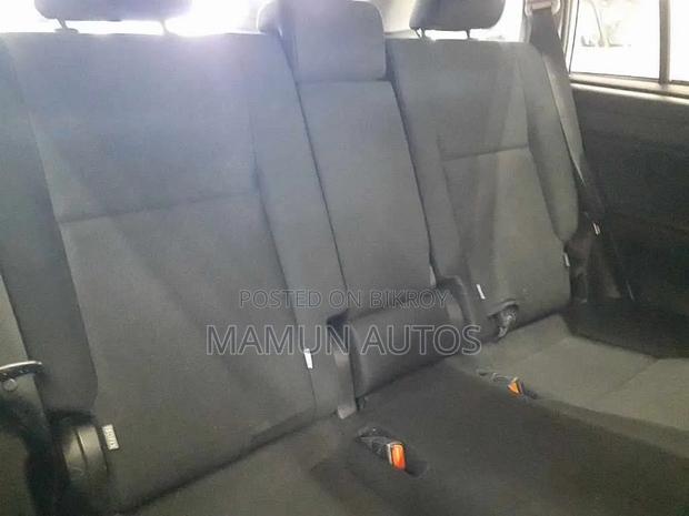 Toyota Corolla Fielder 2021 White