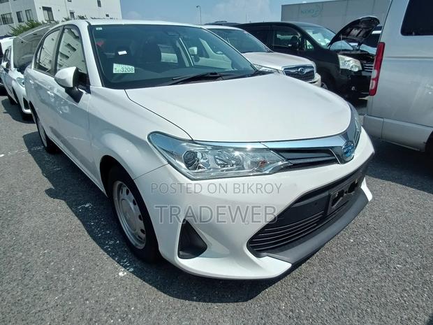 Toyota Axio 2021 White