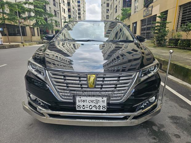 Toyota Premio 2016 Black